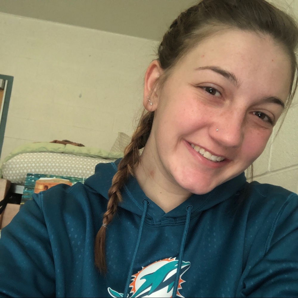 Meet your Posher, Brittney